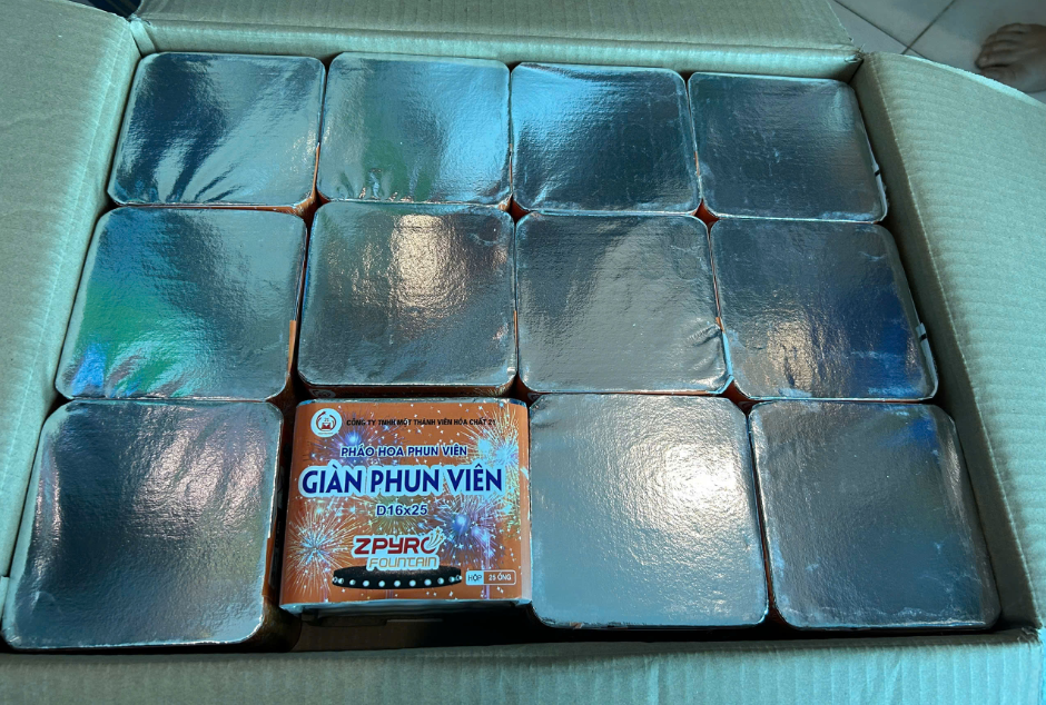 Pháo Hoa Phun Viên Giàn phun viên D16x25